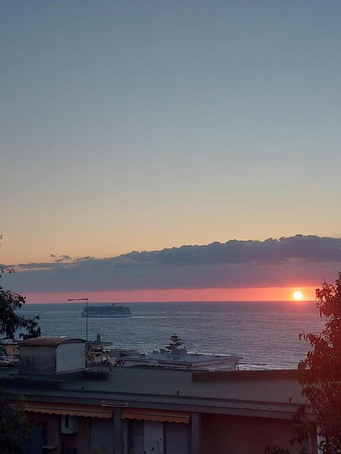 Terrazza Sul Mare - Bellavista Lägenhet Sanremo Exteriör bild